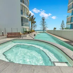 reflections-tower-two.queenslandhotels.net/